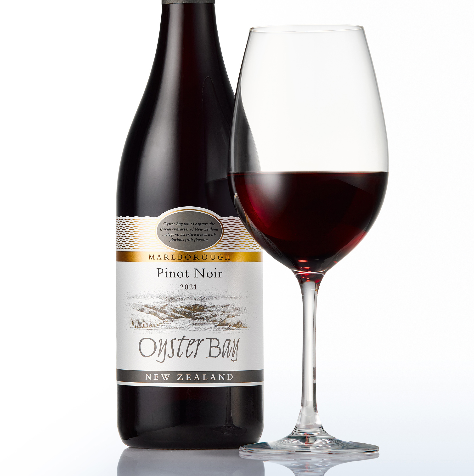 Review: 2015 Oyster Bay Pinot Noir Marlborough - Drinkhacker